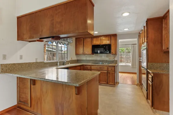 $590,000 | 929 Kapareil Drive, Tracy, CA 95376