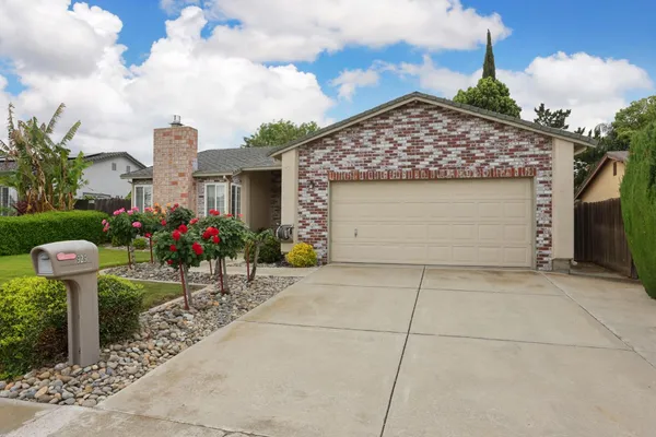 $590,000 | 929 Kapareil Drive, Tracy, CA 95376