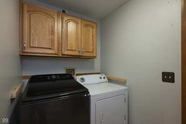 $299,900 | 62 Bittersweet Court, Seymour, IN 47274