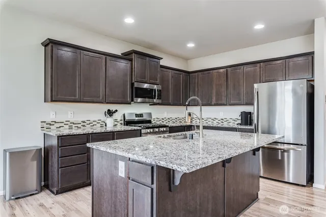 $670,000 | 18806 106th Ave Court East, Puyallup, WA 98374