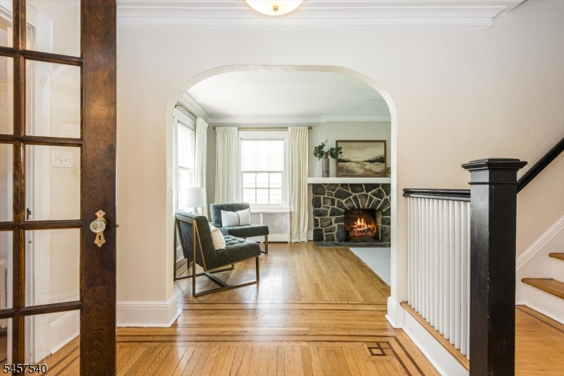 10 Colgate Road Maplewood, NJ 07040 - Photo 5 of 41 Gallery Image 5