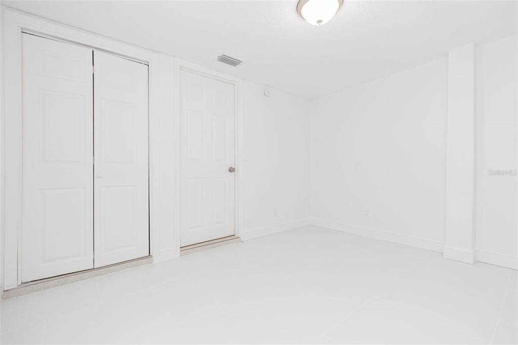 118 West Sligh Avenue Tampa, FL 33604 - Photo 17 of 20 a view of small space