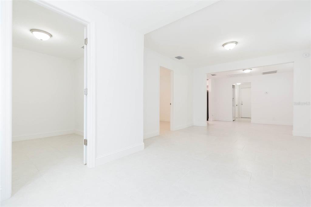 118 West Sligh Avenue Tampa, FL 33604 - Photo 3 of 20 a view of an empty room