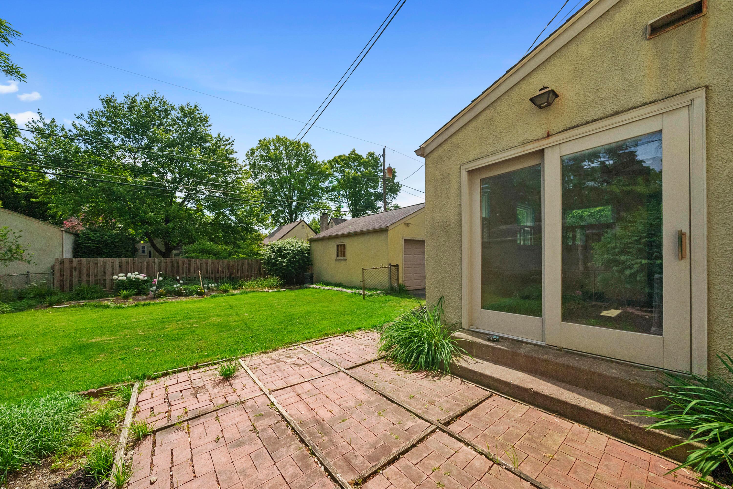 2676 Welsford Road Columbus, OH 43221 - Photo 30 of 30 DSC04281