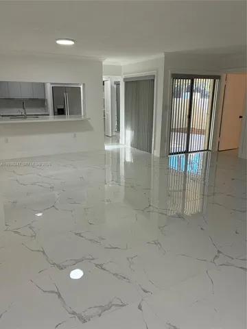 a view of empty room with window