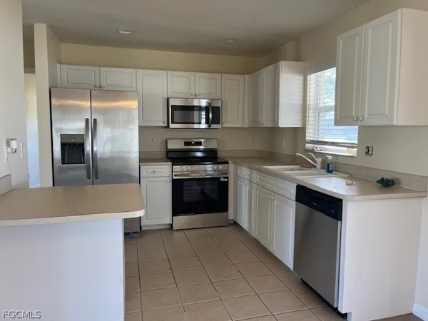 $1,900 | 1316 Gleason Parkway, Cape Coral, FL 33914