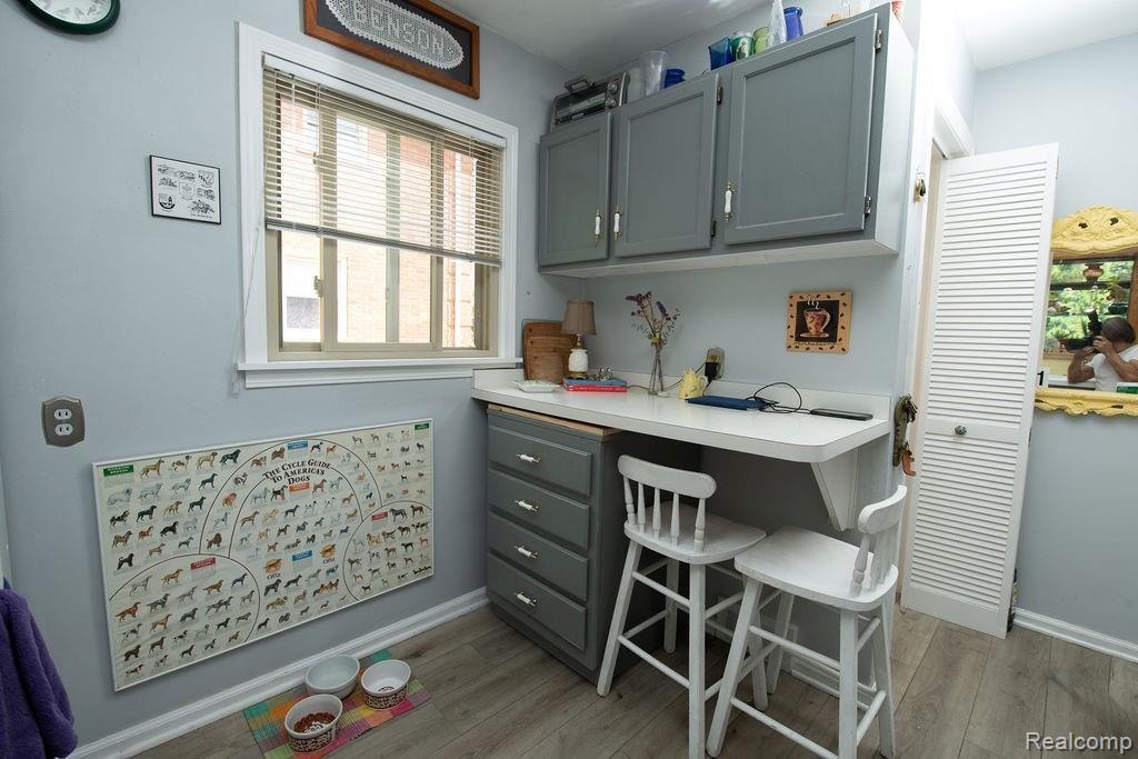 2505 Oliver Road Royal Oak, MI 48073 - Photo 9 of 23