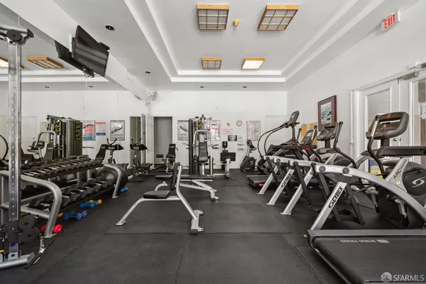 $3,800 | 220 Caldecott Lane, Unit 311, Oakland, CA 94618