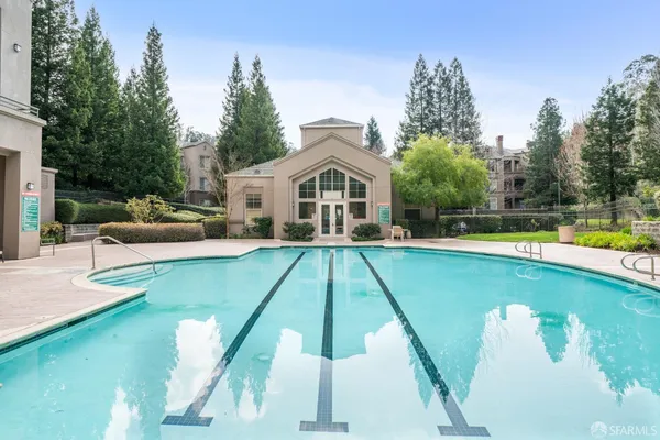 $3,800 | 220 Caldecott Lane, Unit 311, Oakland, CA 94618