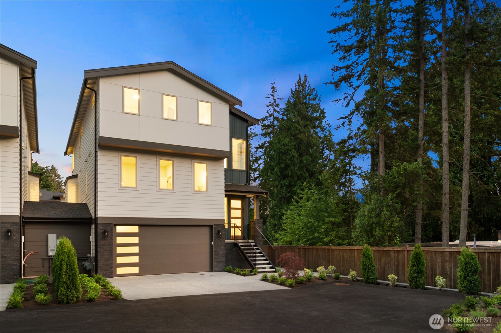 9909 Northeast 200th Street, Unit A Bothell, WA 98011 - Photo 2 of 36