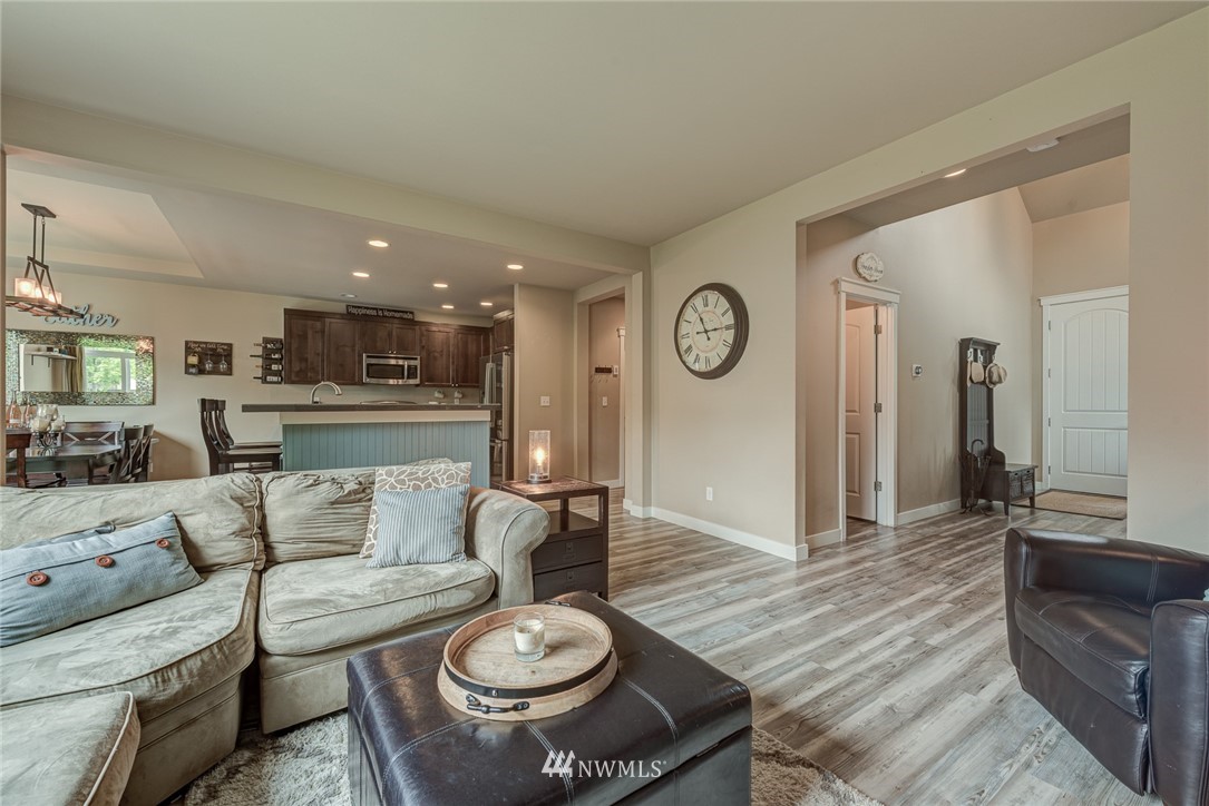 307 204th Place Southeast, Unit 17 Bothell, WA 98012 - Photo 11 of 36 Gallery Image 11