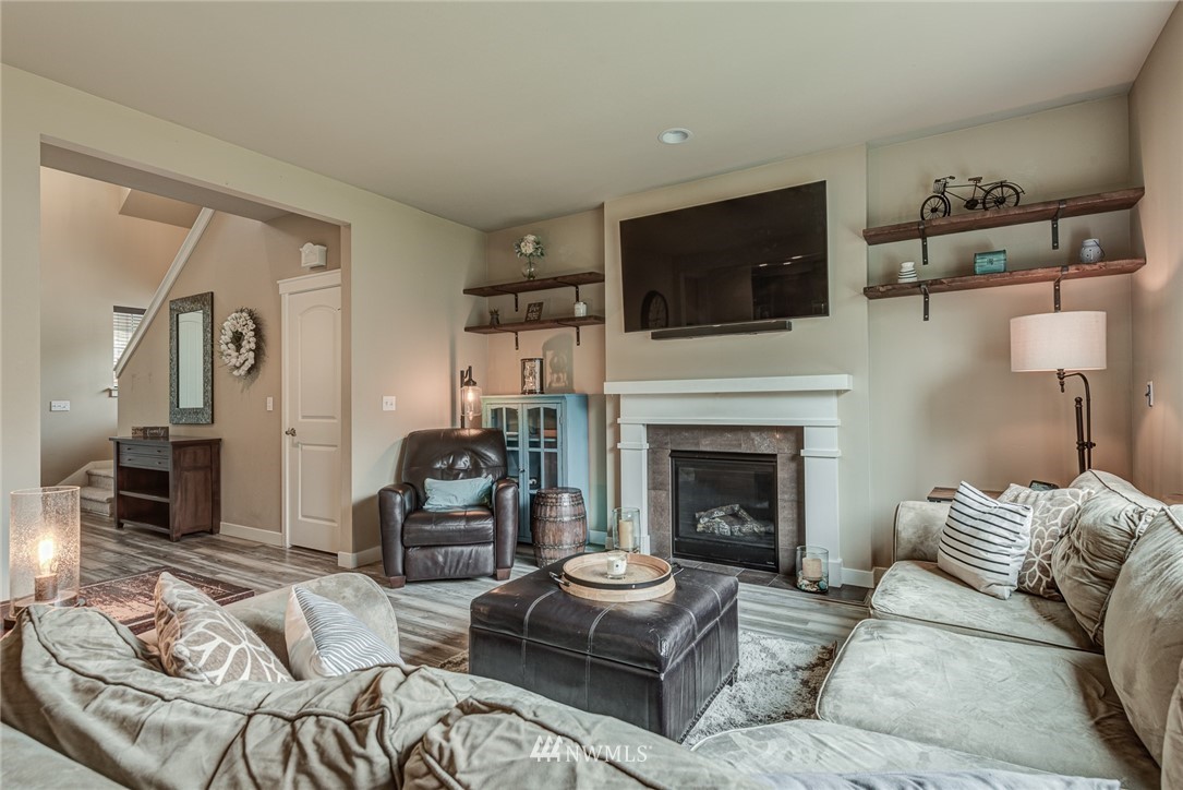 307 204th Place Southeast, Unit 17 Bothell, WA 98012 - Photo 12 of 36 Gallery Image 12