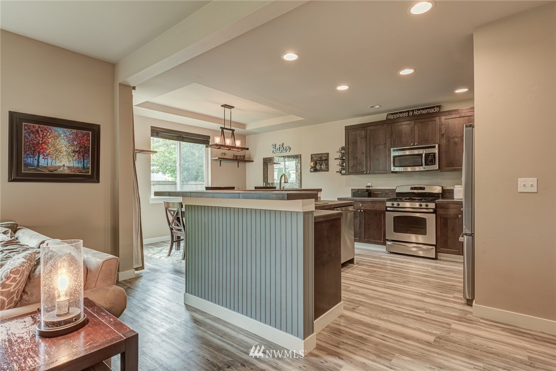 307 204th Place Southeast, Unit 17 Bothell, WA 98012 - Photo 13 of 36 Gallery Image 13