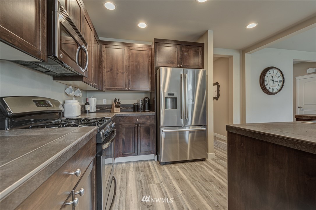 307 204th Place Southeast, Unit 17 Bothell, WA 98012 - Photo 16 of 36 Gallery Image 16