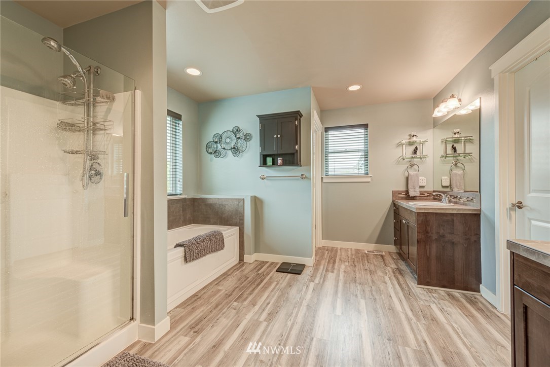 307 204th Place Southeast, Unit 17 Bothell, WA 98012 - Photo 28 of 36 Gallery Image 28
