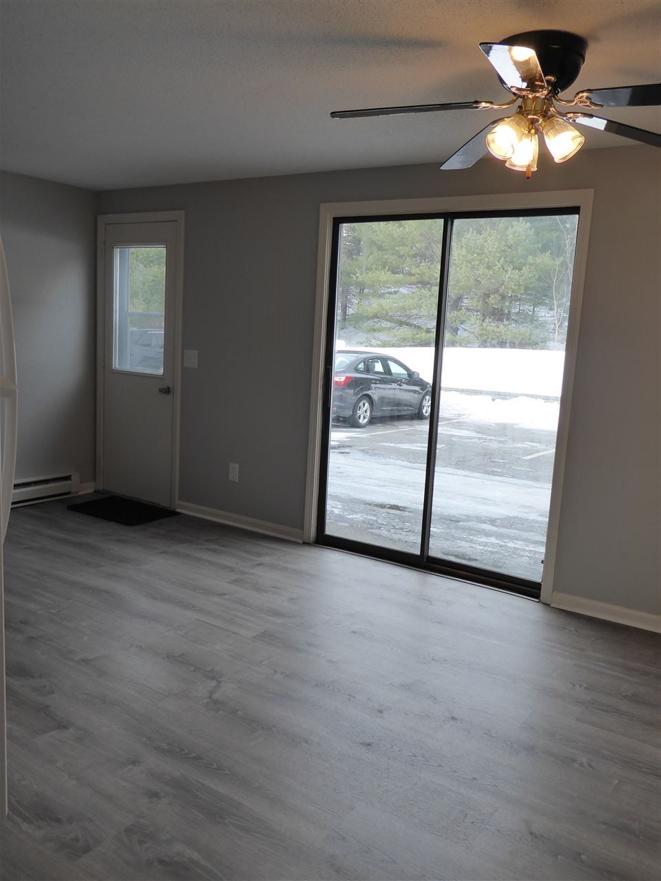 182 Plaistow Road, Unit 7 Plaistow, NH 03865 - Photo 3 of 29