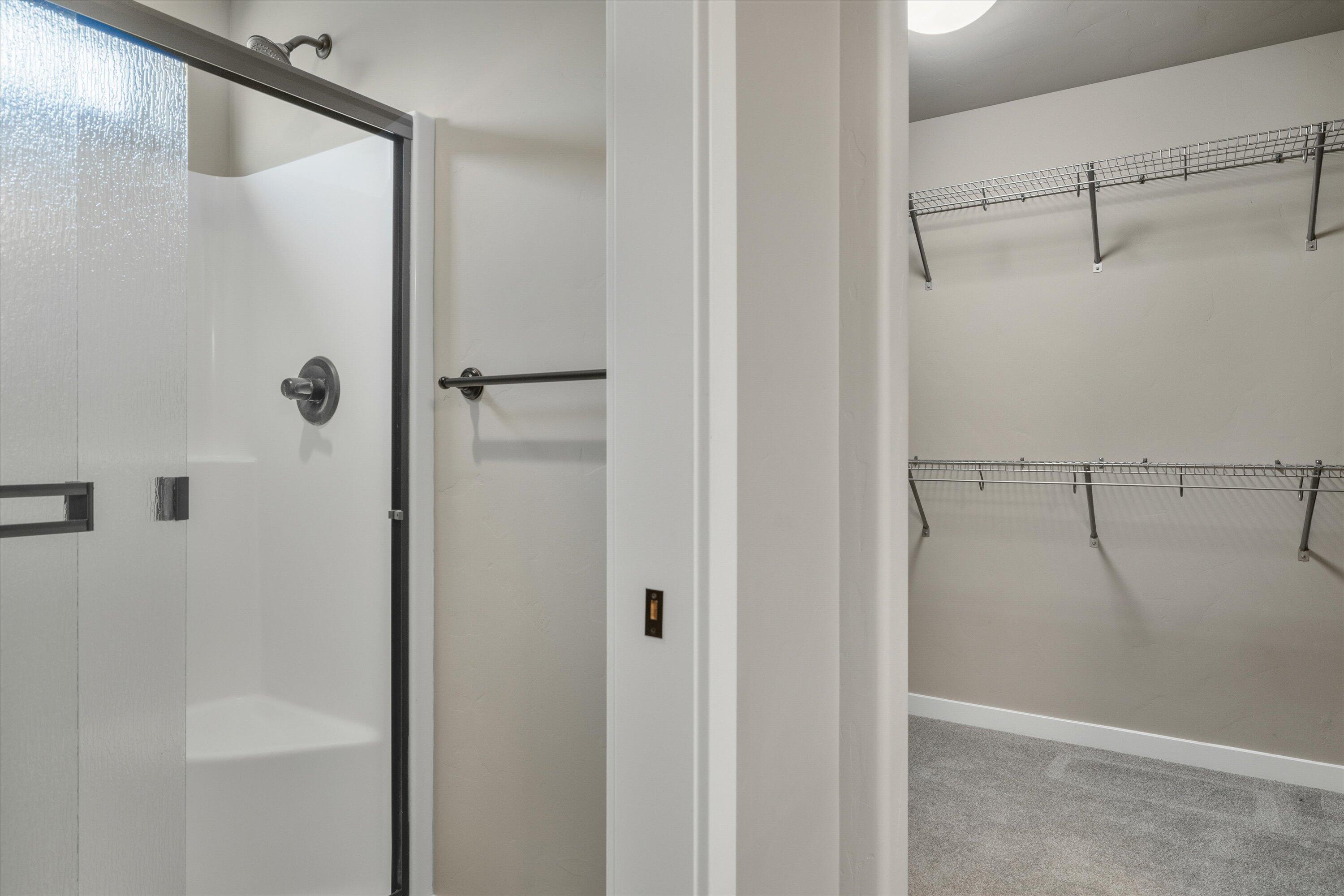 20904 Sotra Loop Bend, OR 97702 - Photo 25 of 46 21-2728_230802_JILLROSELL