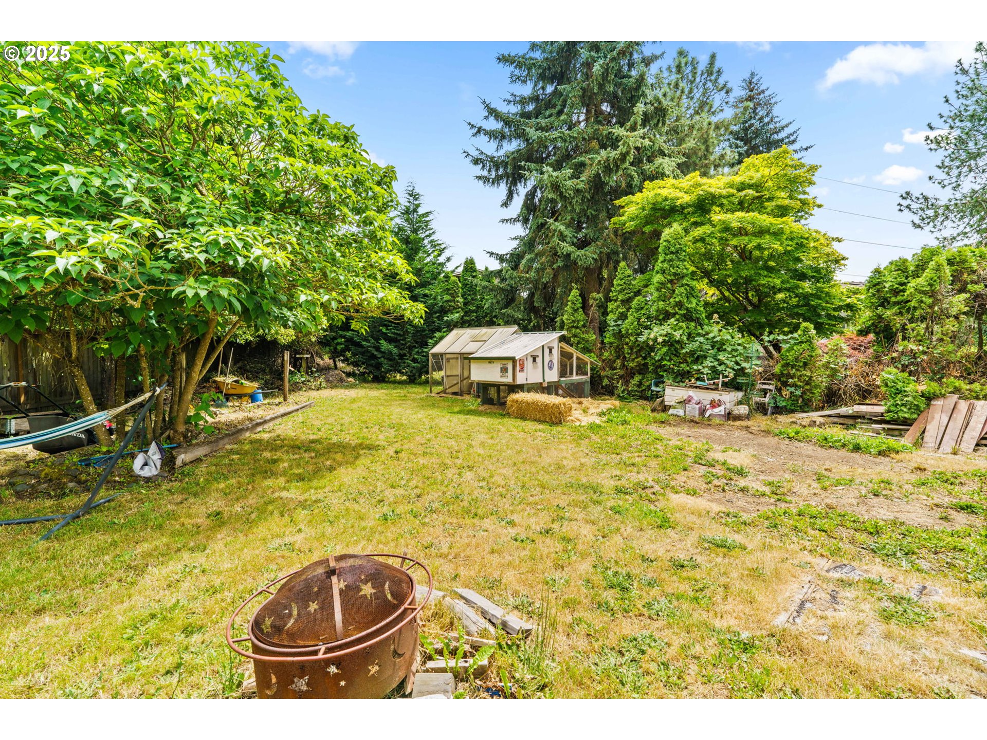 2484 Devon Avenue Eugene, OR 97408 - Photo 16 of 22 a view of a swimming pool with a yard