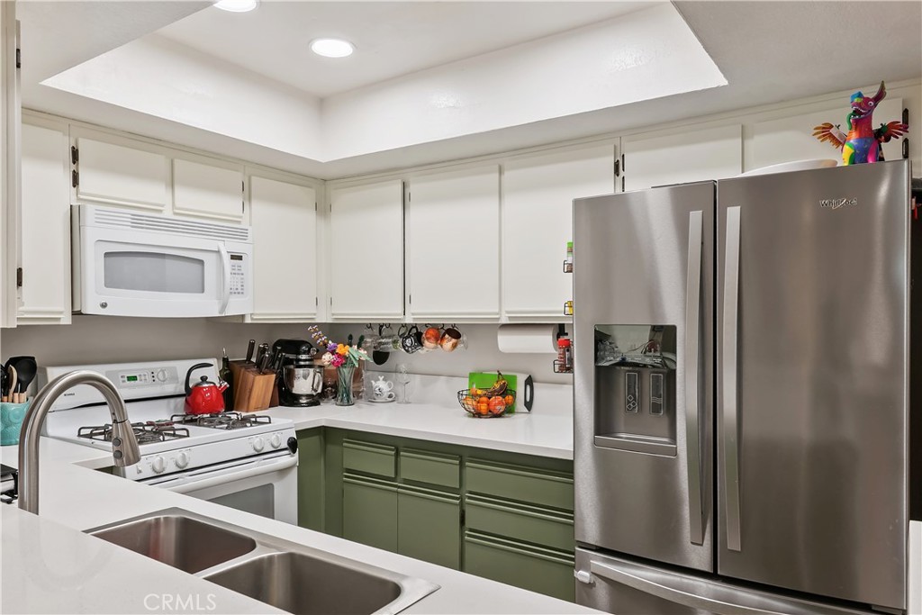 1195 Fitzgerald Road, Unit G Simi Valley, CA 93065 - Photo 12 of 26