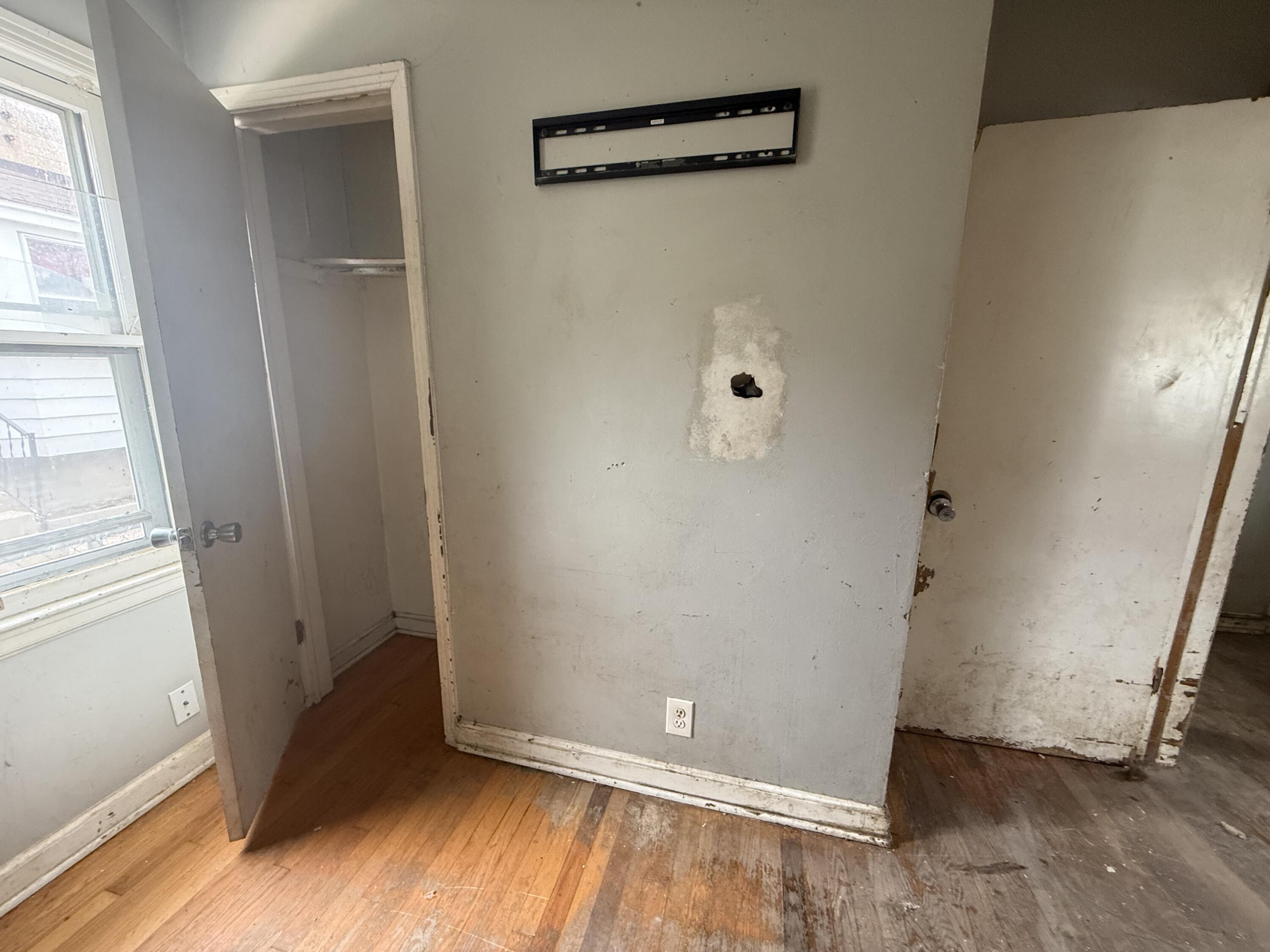 5466 North 57th Street Milwaukee, WI 53218 - Photo 14 of 28 IMG_2400