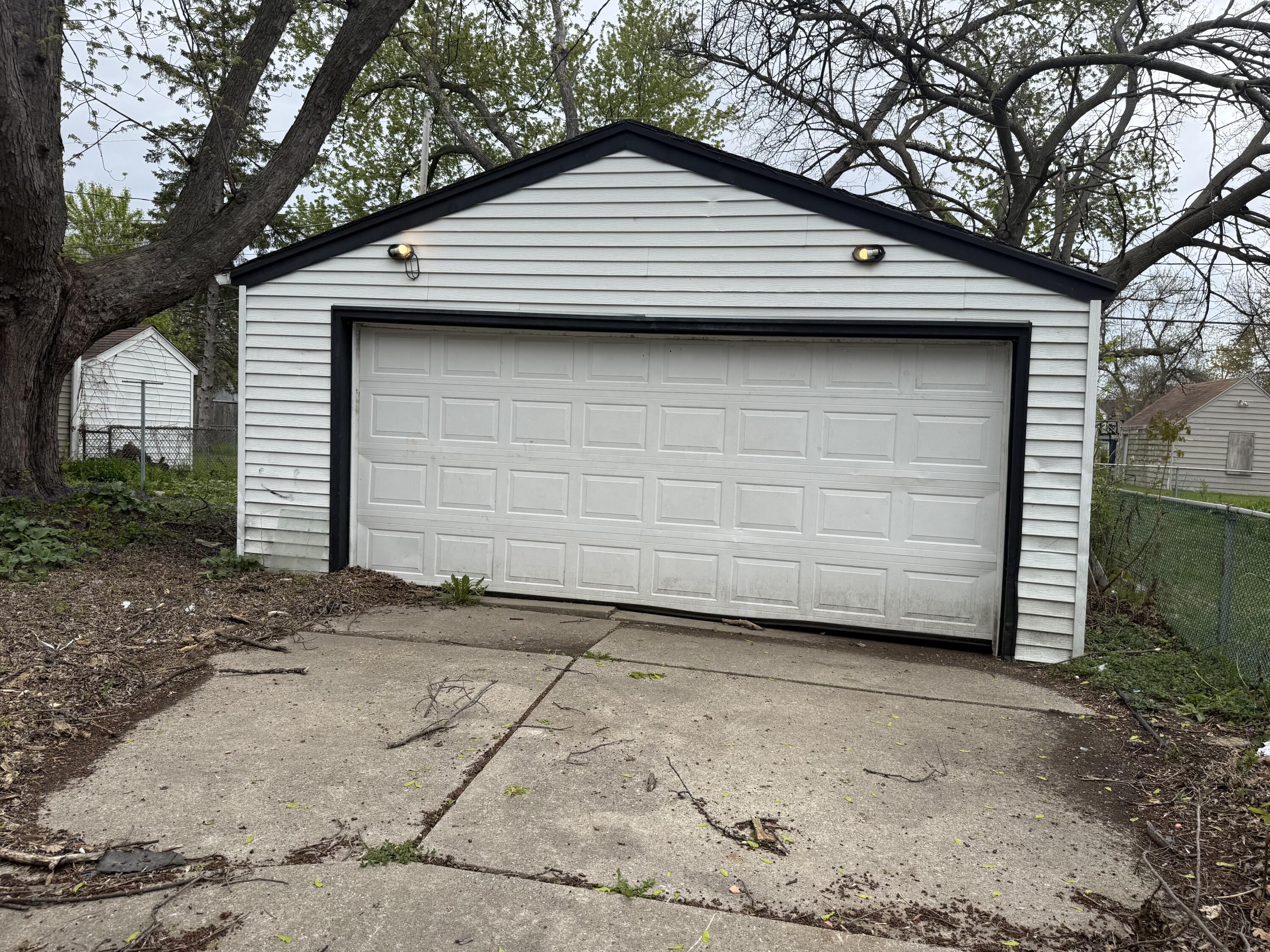 5466 North 57th Street Milwaukee, WI 53218 - Photo 2 of 28 IMG_2428