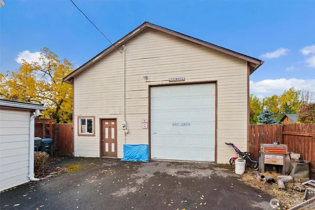 $439,000 | 535 Southwest 19th Street, Chehalis, WA 98532