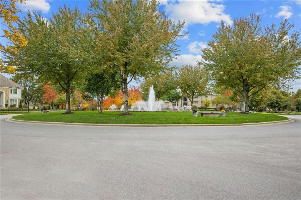 11417 Cambridge Road Leawood, KS 66209 - Photo 5 of 8