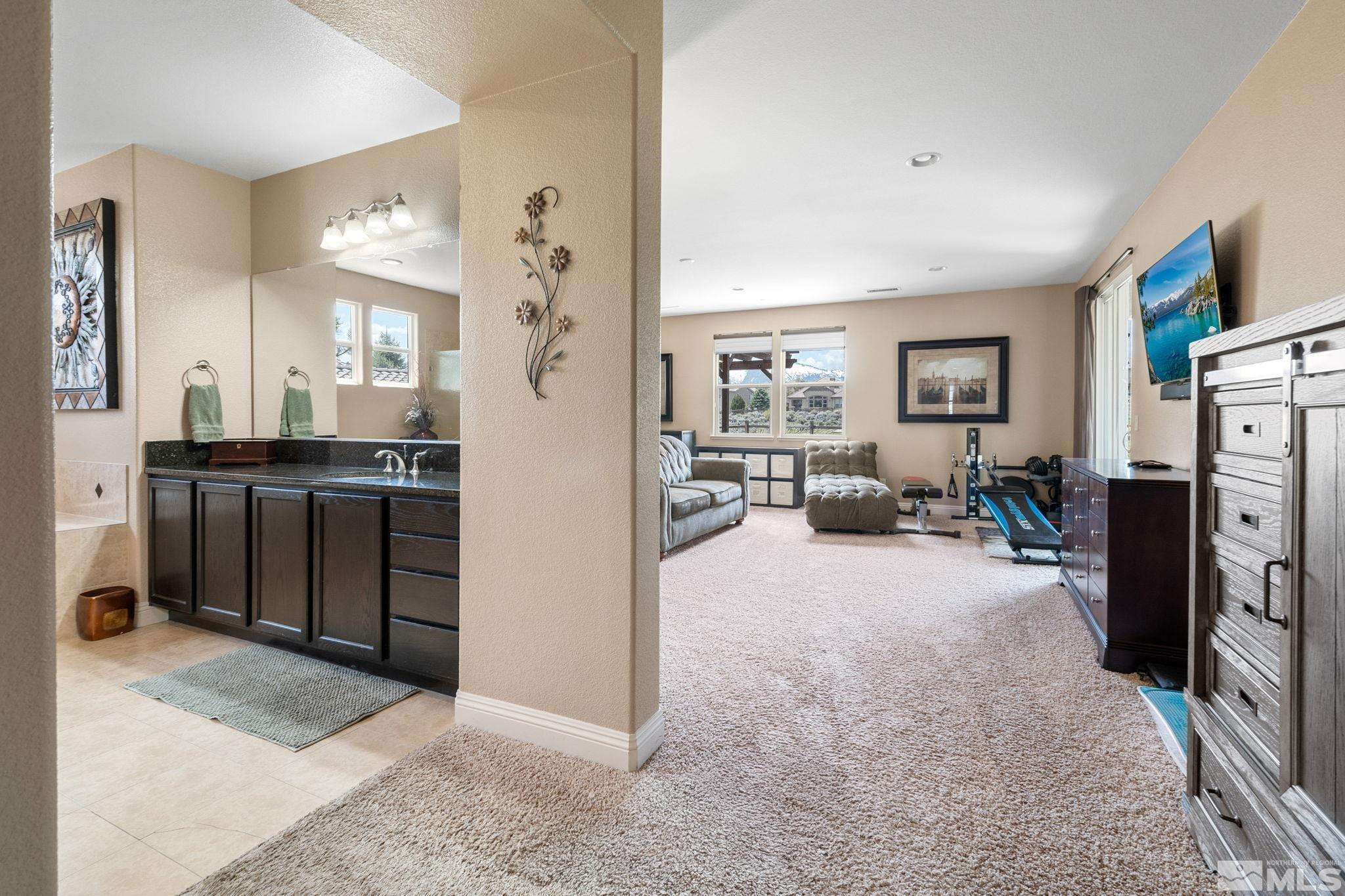 2055 Back Nine Trail Reno, NV 89523 - Photo 20 of 40 a view of a livingroom with furniture and a livingroom
