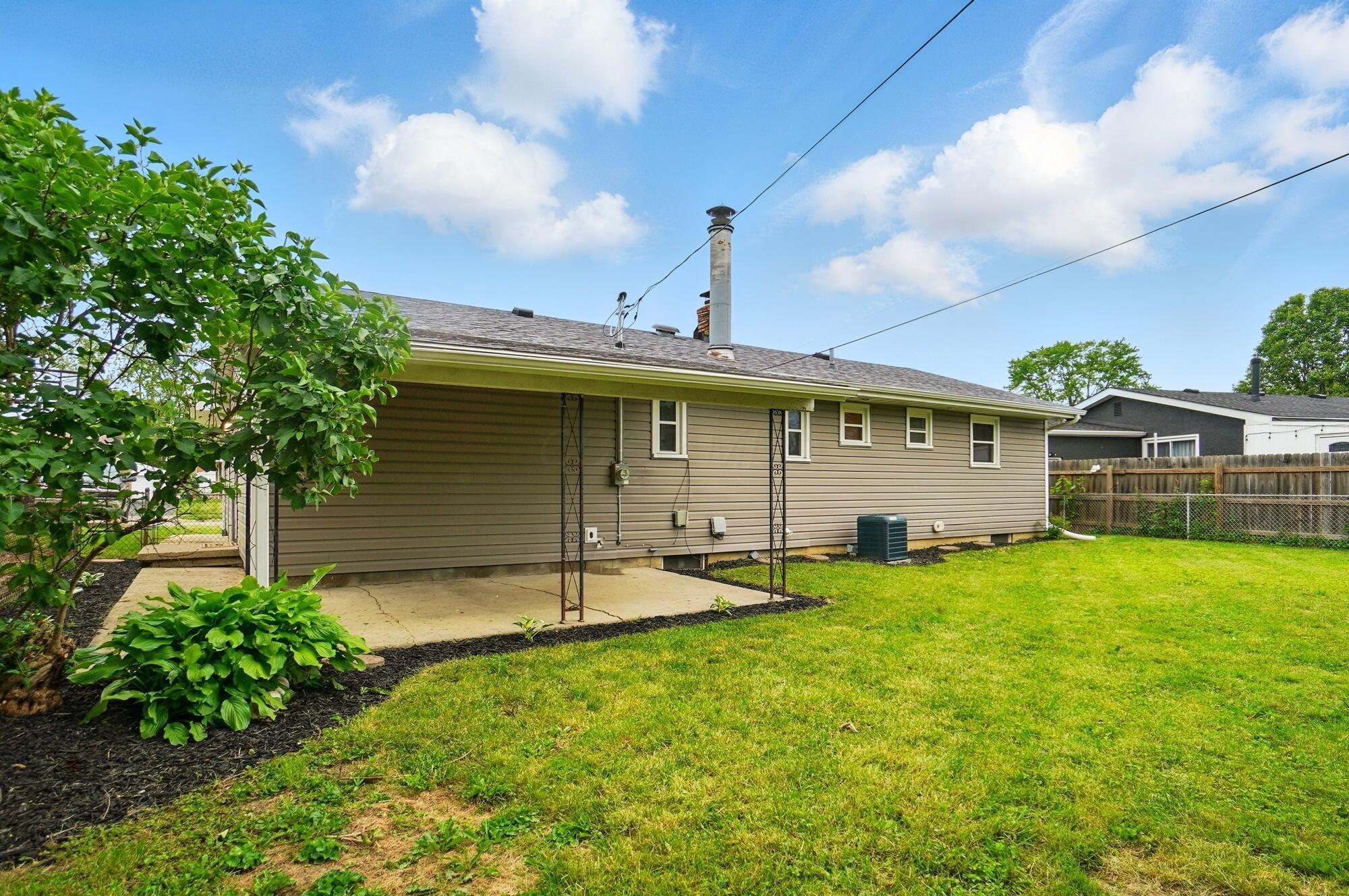 1105 Fordham Road Columbus, OH 43224 - Photo 45 of 52 Exterior Back