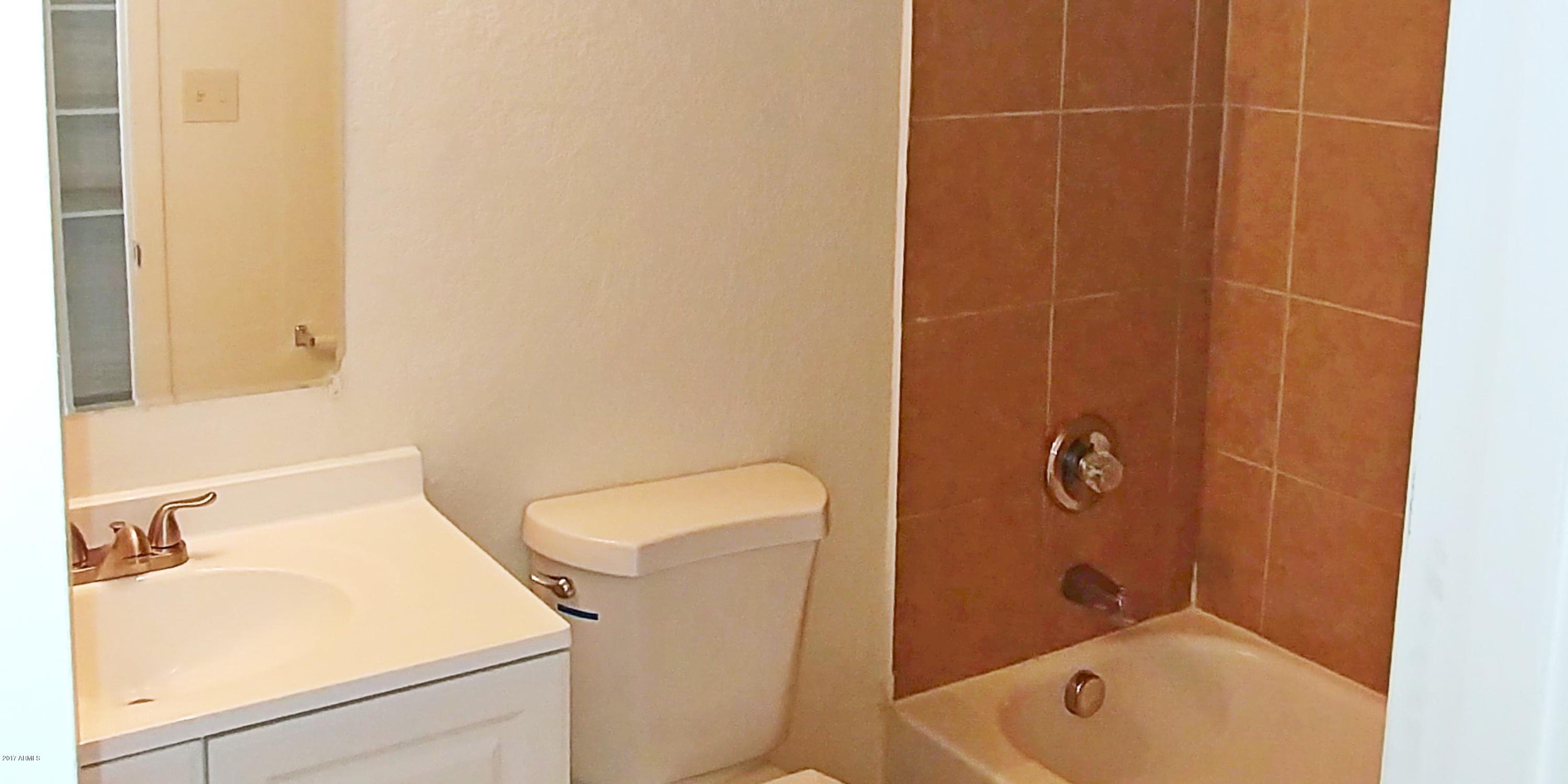 4706 East Broadway Road Phoenix, AZ 85040 - Photo 9 of 11 File_000