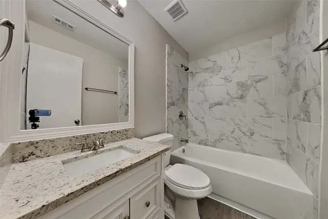 $1,700 | 19710 Twisted Creek Drive, Tomball, TX 77375