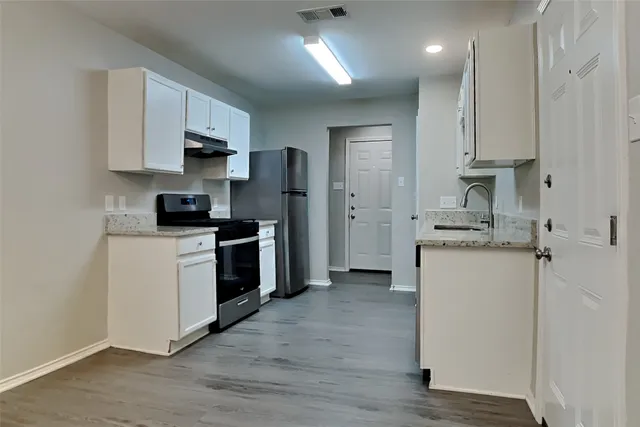 $1,700 | 19710 Twisted Creek Drive, Tomball, TX 77375