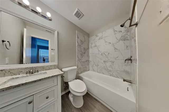 $1,700 | 19710 Twisted Creek Drive, Tomball, TX 77375