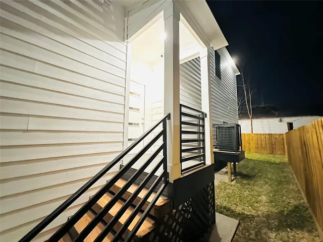 $639,385 | 610 East 41st Street, Unit A B, Houston, TX 77022