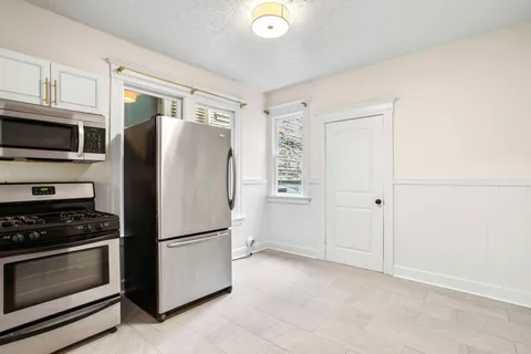 $679,000 | 857 Athens Avenue, Oakland, CA 94607