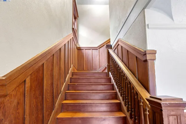 $679,000 | 857 Athens Avenue, Oakland, CA 94607