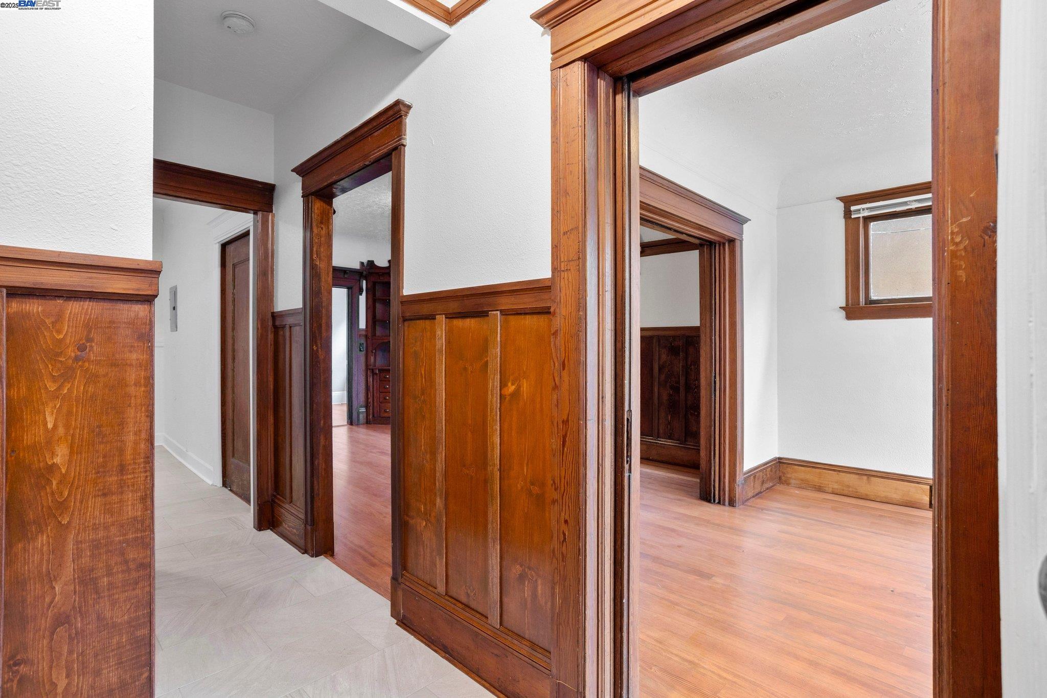 857 Athens Avenue Oakland, CA 94607 - Photo 4 of 39