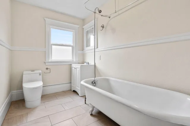 $679,000 | 857 Athens Avenue, Oakland, CA 94607