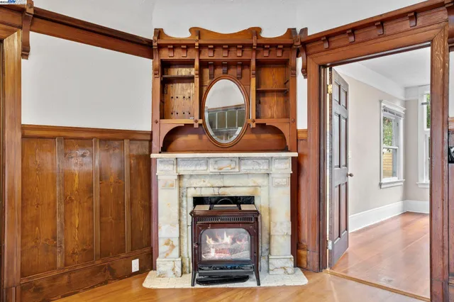 $679,000 | 857 Athens Avenue, Oakland, CA 94607