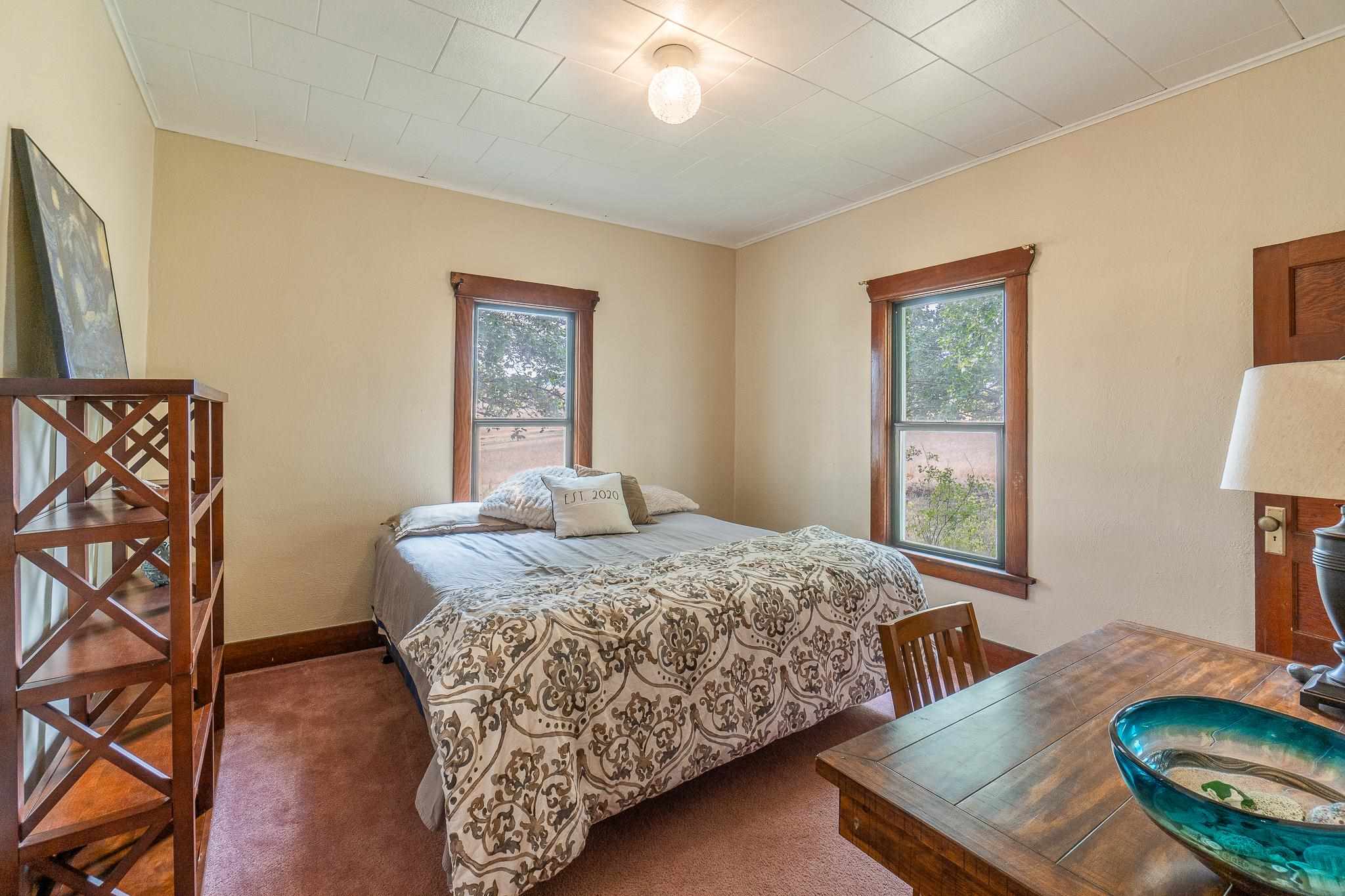 42929 South Cove Road Tekoa, WA 99033 - Photo 19 of 49