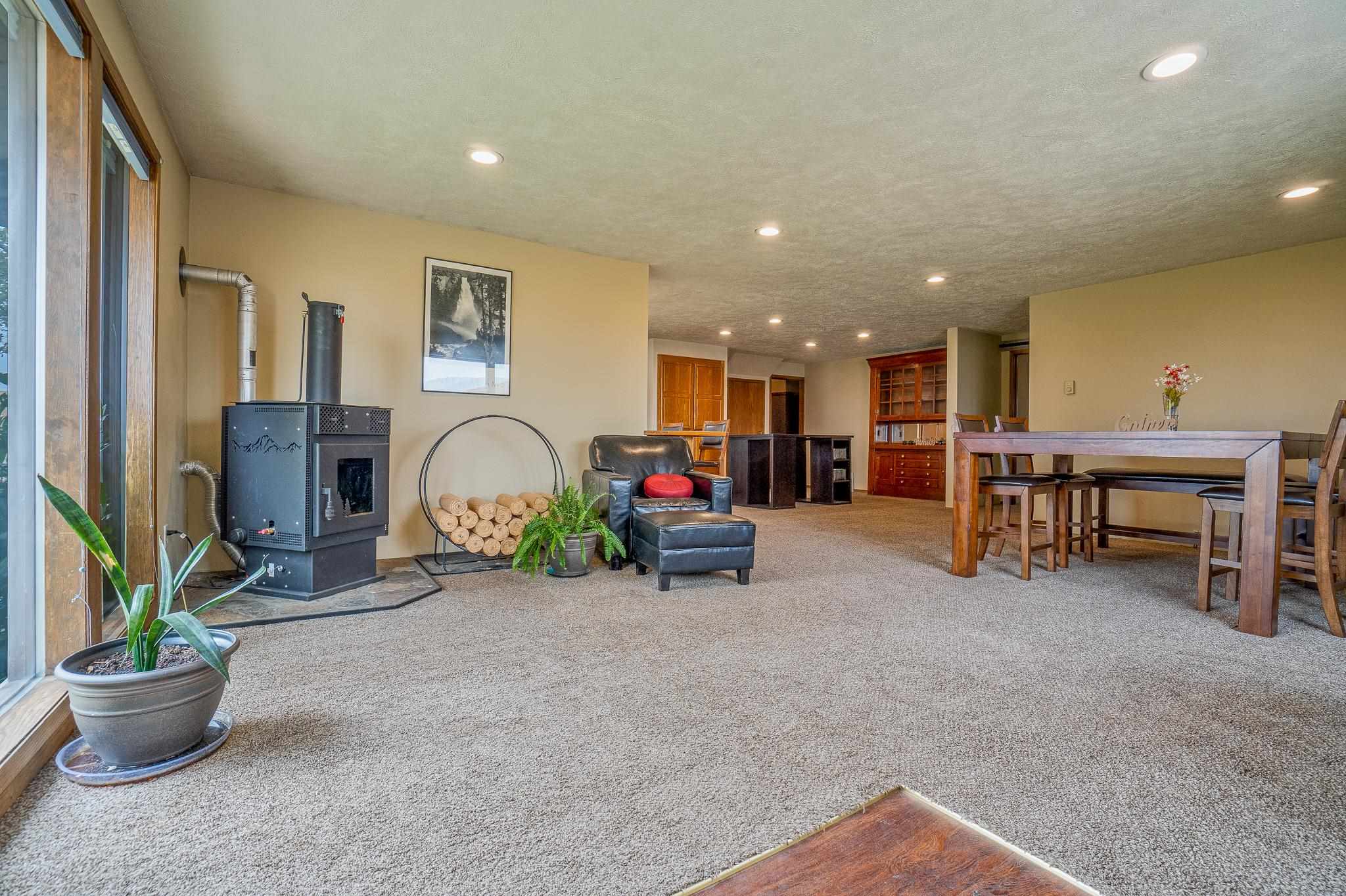 42929 South Cove Road Tekoa, WA 99033 - Photo 3 of 49