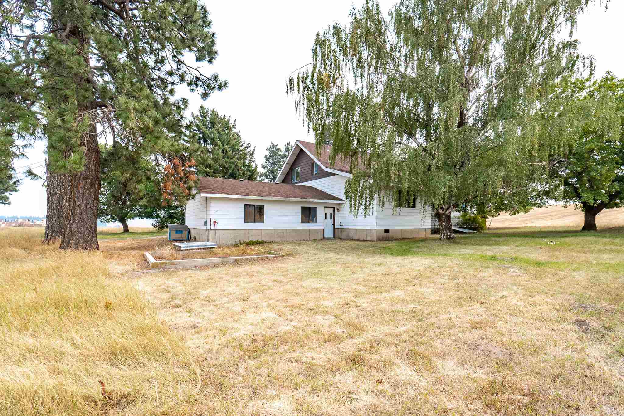 42929 South Cove Road Tekoa, WA 99033 - Photo 32 of 49