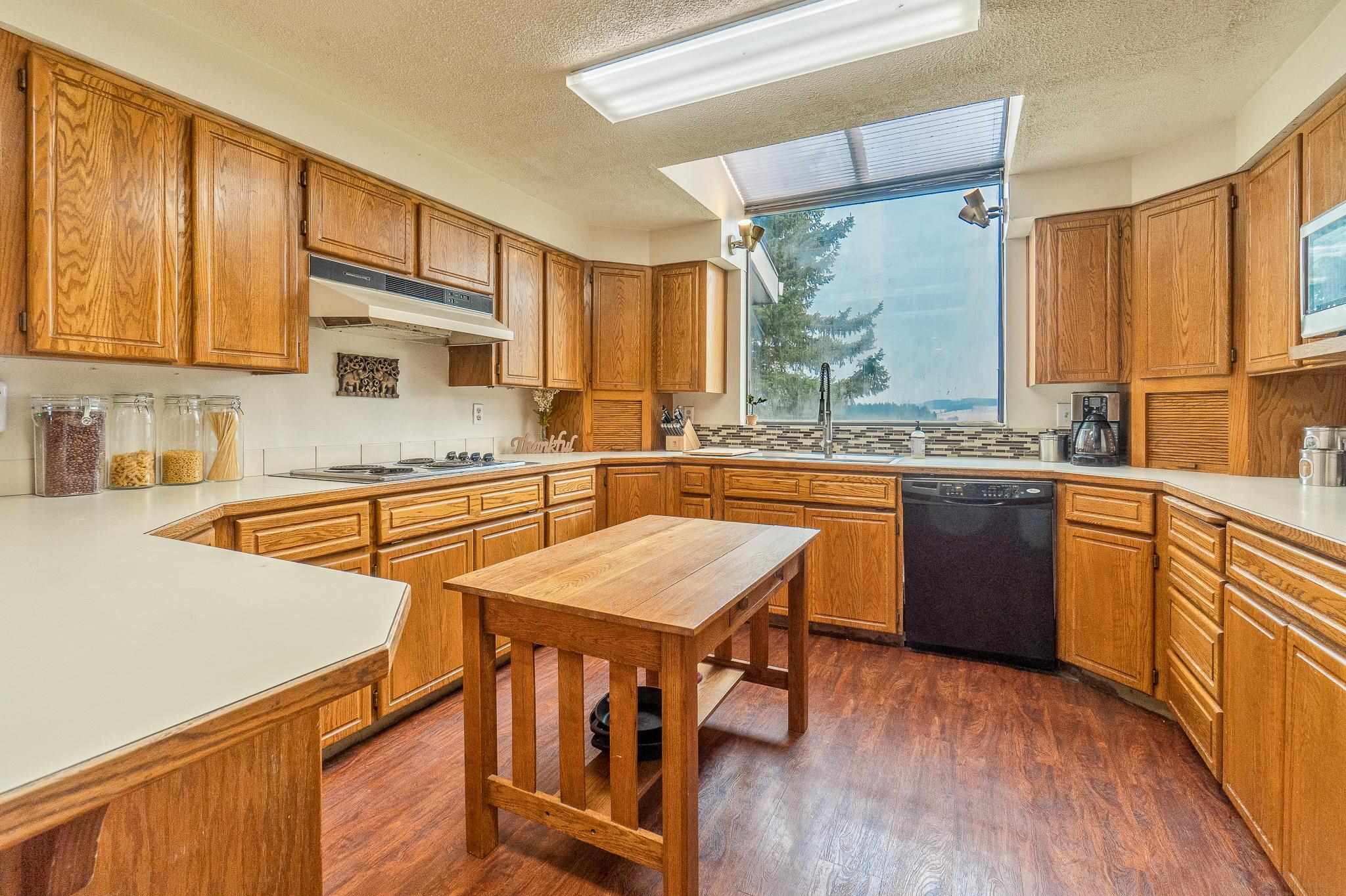 42929 South Cove Road Tekoa, WA 99033 - Photo 6 of 49