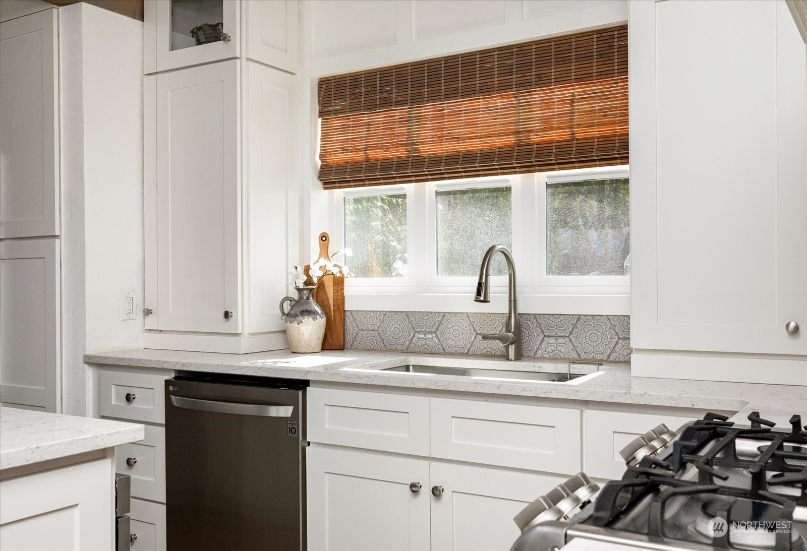 1396 North View Road Oak Harbor, WA 98277 - Photo 10 of 40 Gallery Image 10