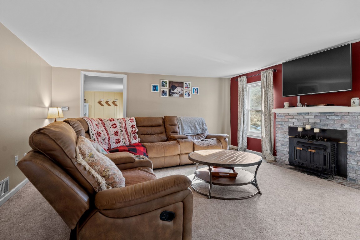 325 Powderhouse Road Vestal, NY 13850 - Photo 8 of 34 Gallery Image 8