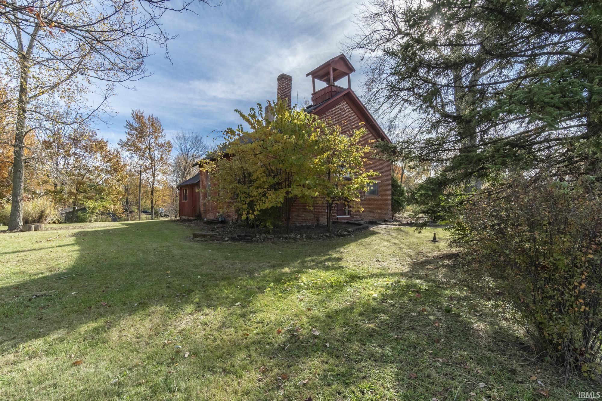 8126 Coldwater Road Fort Wayne, IN 46825 - Photo 9 of 36