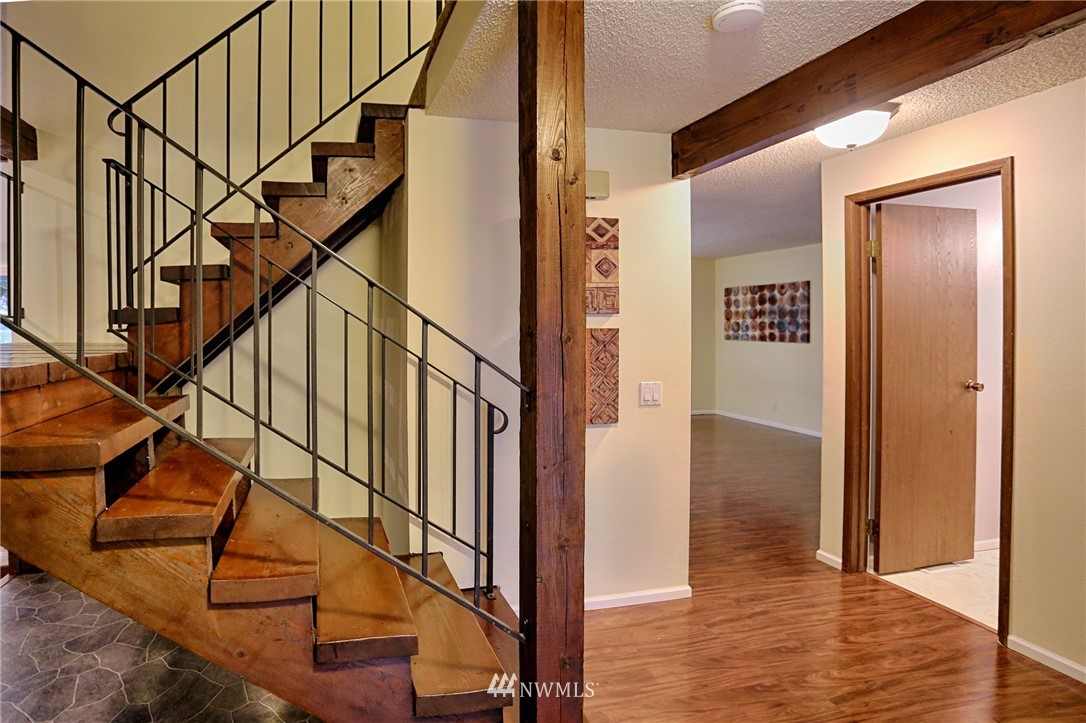 16822 29th Drive Southeast Bothell, WA 98012 - Photo 10 of 17 Gallery Image 10