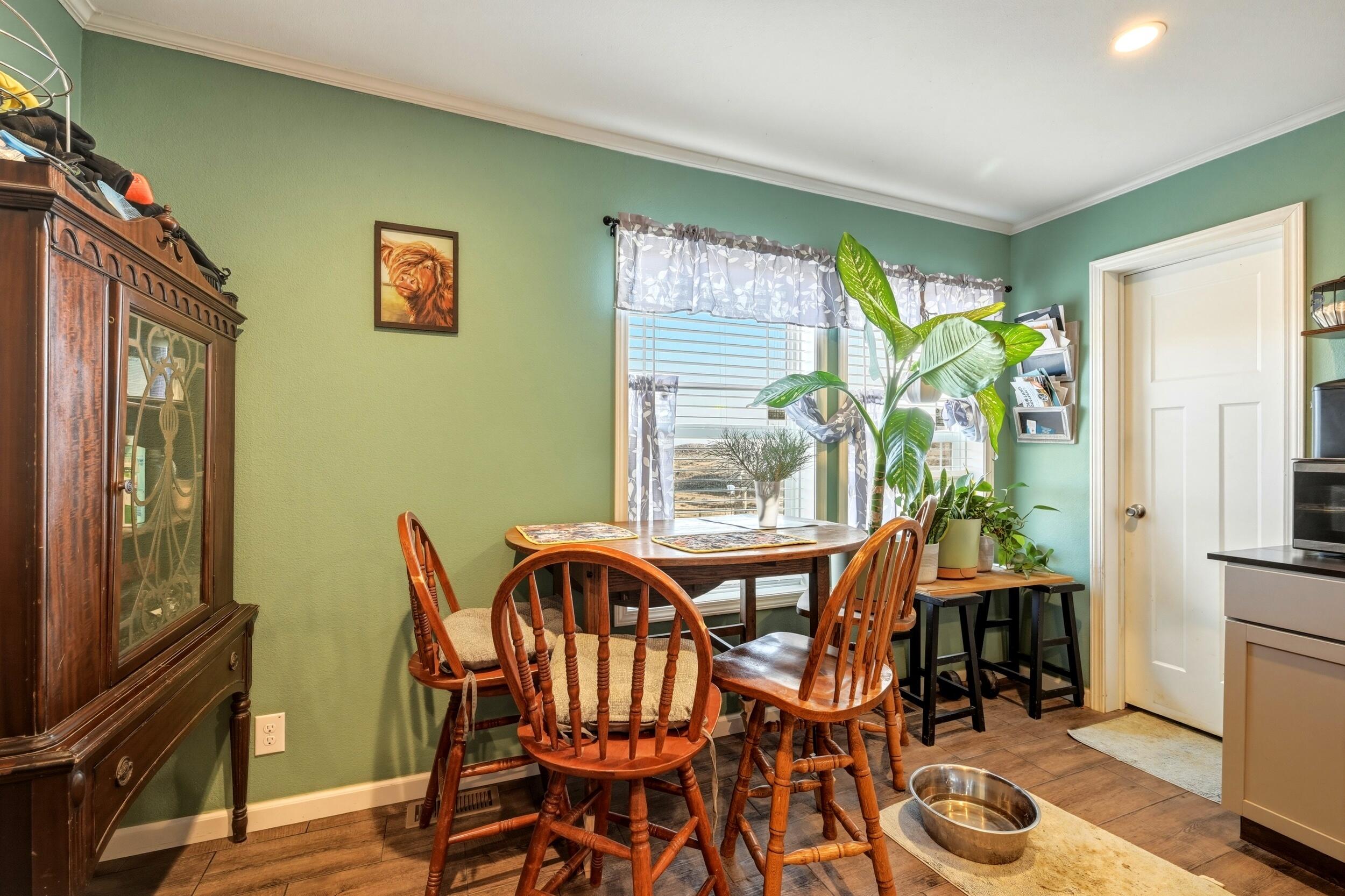 1342 Sussex Road Kaycee, WY 82639 - Photo 35 of 43 1342 sussex 35