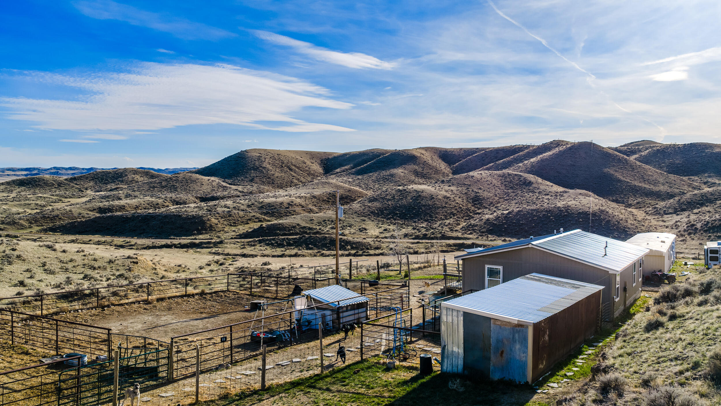 1342 Sussex Road Kaycee, WY 82639 - Photo 5 of 43 1342 sussex 05