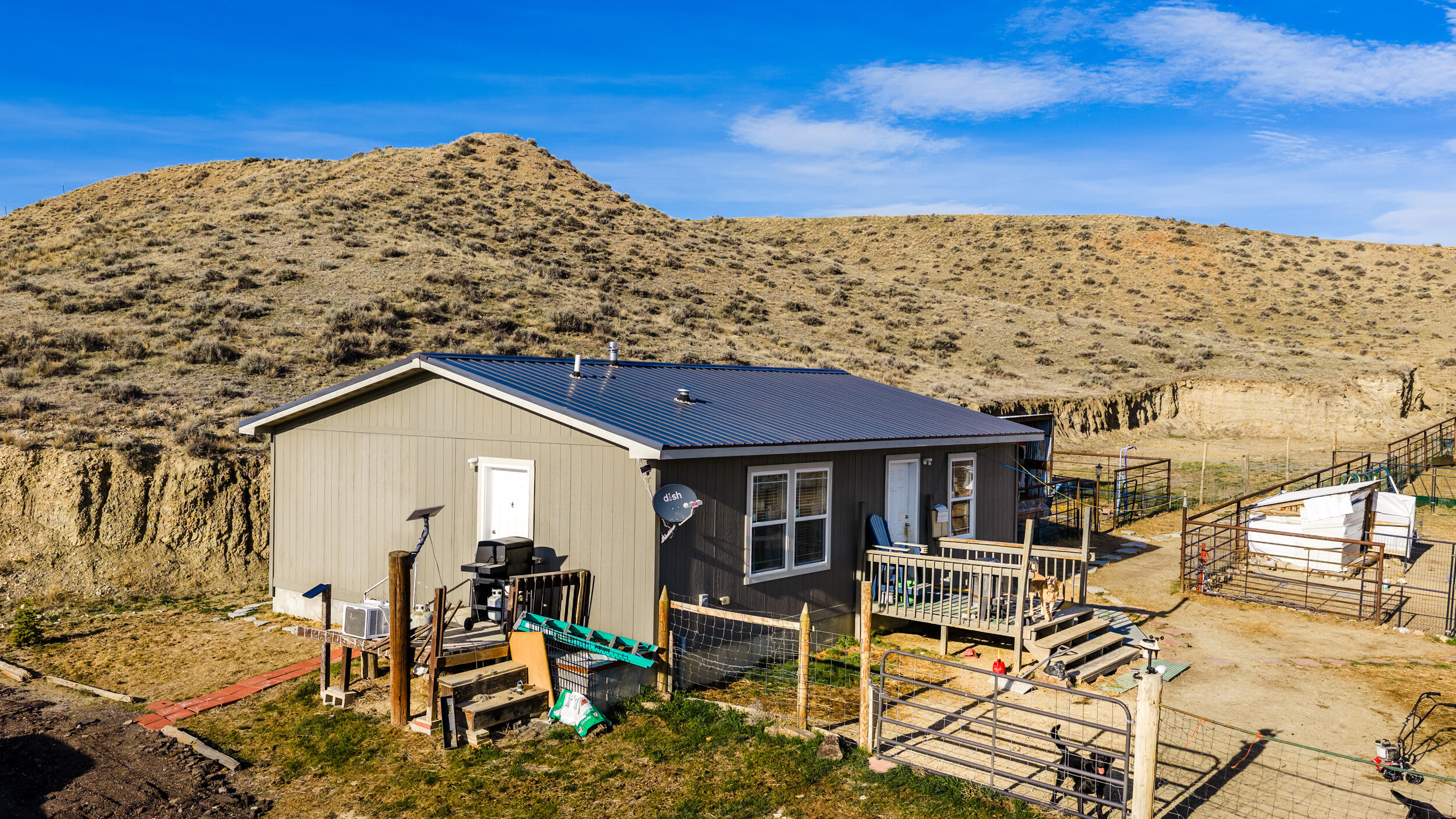1342 Sussex Road Kaycee, WY 82639 - Photo 10 of 43 1342 sussex 10